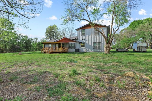 1604 County Rd 4040, Savoy, TX 75479