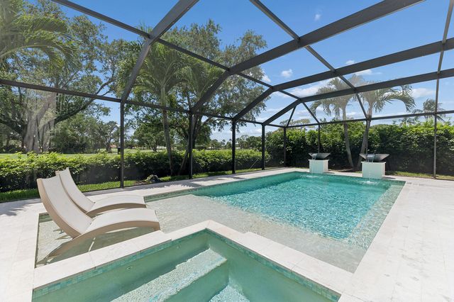 11938 N Lake Drive, Boynton Beach, FL 33436