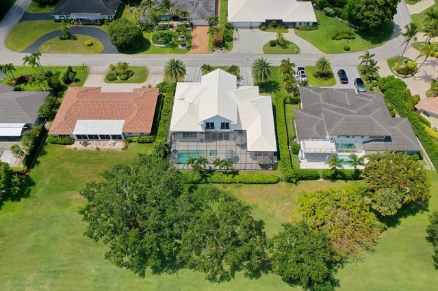 11938 N Lake Drive, Boynton Beach, FL 33436