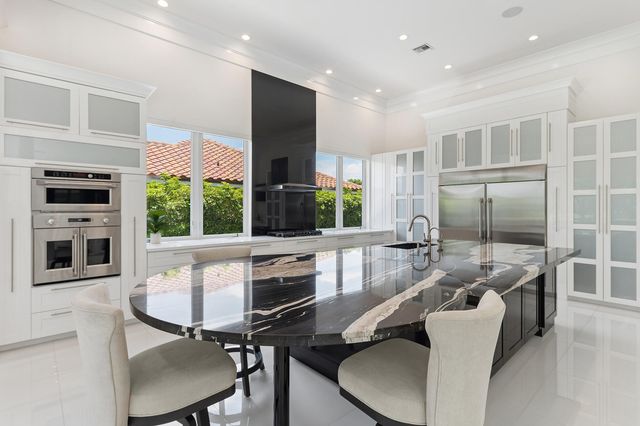 11938 N Lake Drive, Boynton Beach, FL 33436