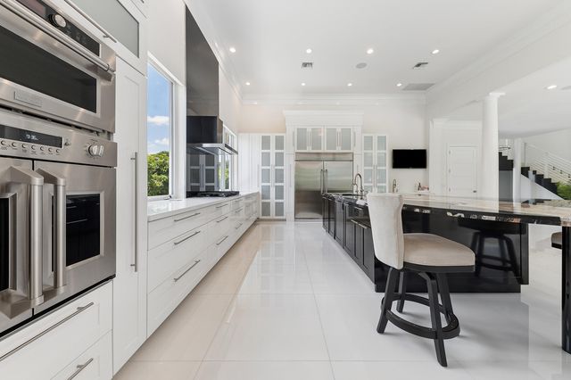 11938 N Lake Drive, Boynton Beach, FL 33436