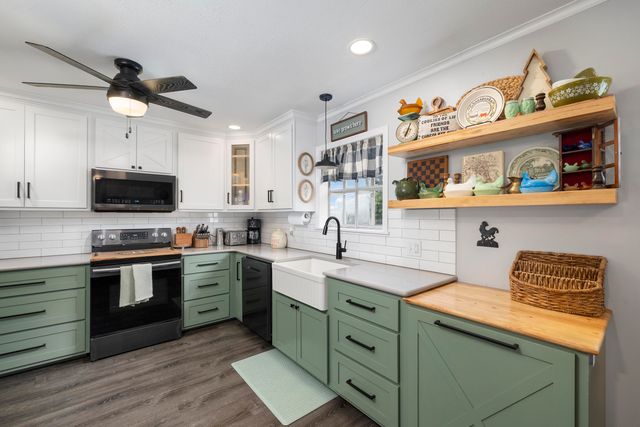 2451 S Hillside Drive, Springfield, MO 65804