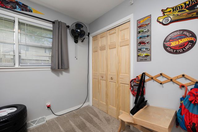 2451 S Hillside Drive, Springfield, MO 65804