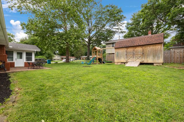 2451 S Hillside Drive, Springfield, MO 65804