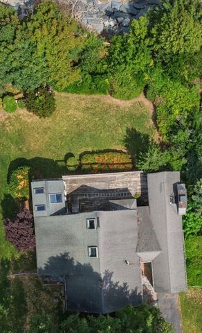 56 Prospect Hill Dr, Weymouth, MA 02191
