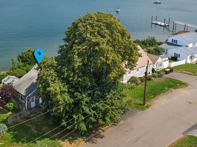 56 Prospect Hill Dr, Weymouth, MA 02191