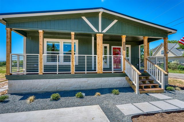 1200 E Green ST, Llano, TX 78643