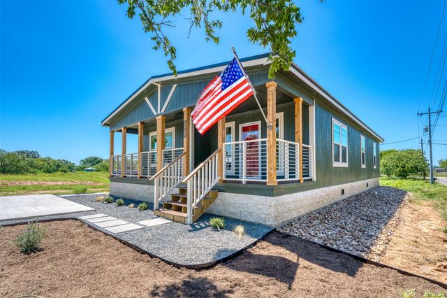 1200 E Green ST, Llano, TX 78643