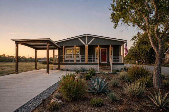 1200 E Green ST, Llano, TX 78643