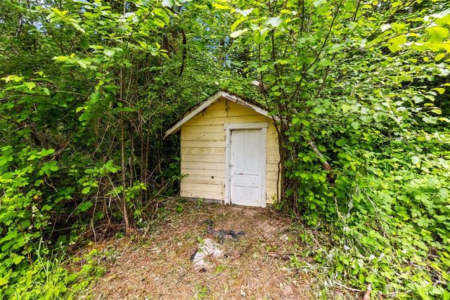 4711 Johnson Point Road NE, Olympia, WA 98516