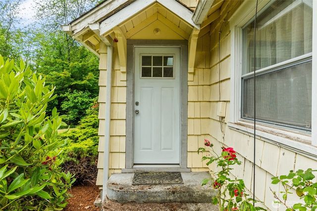 4711 Johnson Point Road NE, Olympia, WA 98516