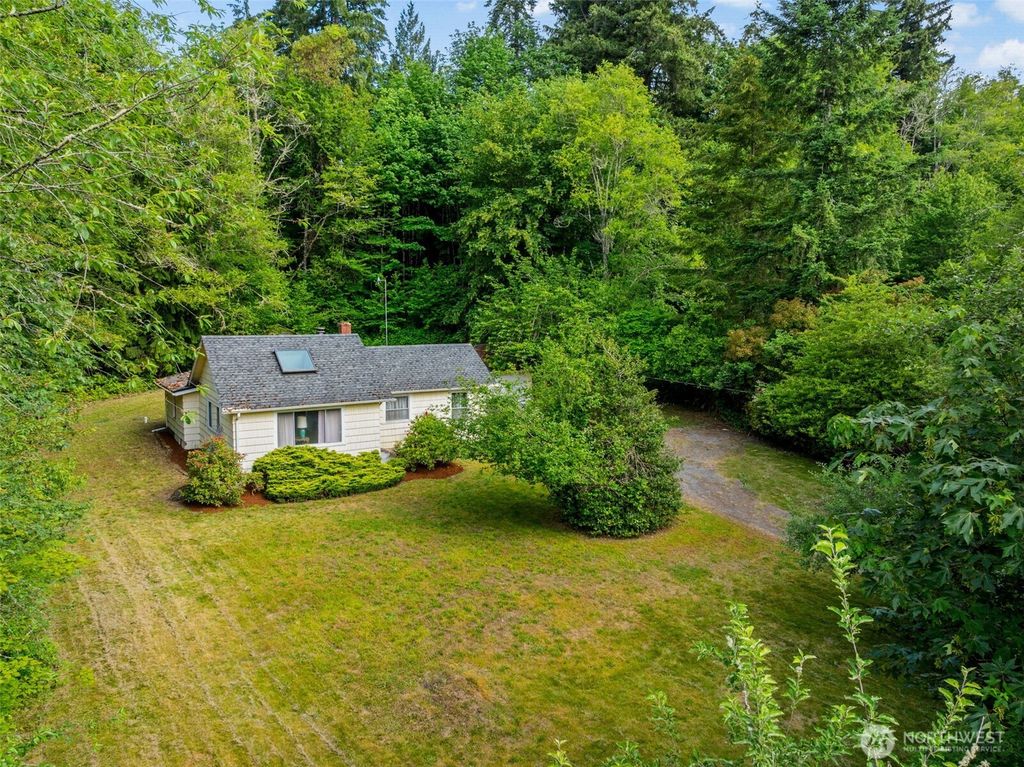 4711 Johnson Point Road NE, Olympia, WA 98516