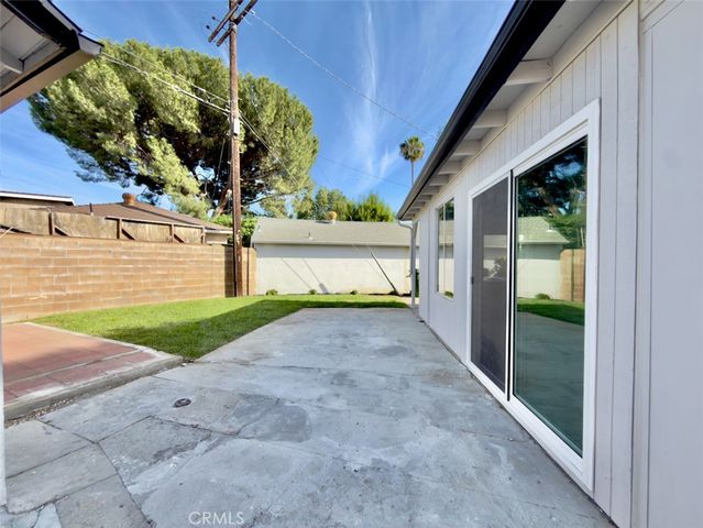 14534 Sayre St, Sylmar, CA 91342