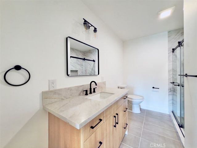 14534 Sayre St, Sylmar, CA 91342