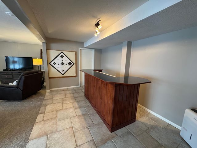 21824 Douglas Avenue, Albert Lea, MN 56007