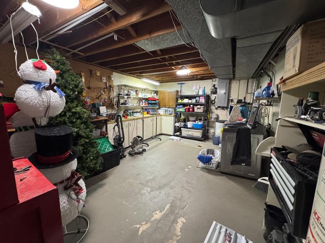 21824 Douglas Avenue, Albert Lea, MN 56007