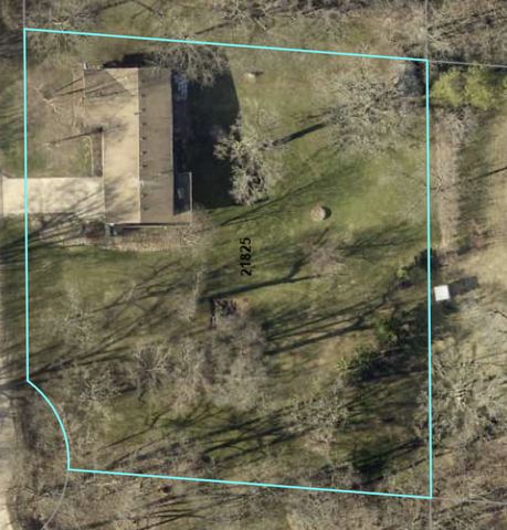 21824 Douglas Avenue, Albert Lea, MN 56007