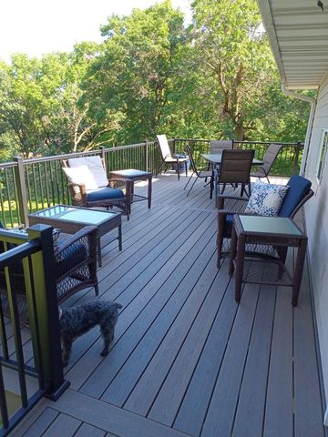 21824 Douglas Avenue, Albert Lea, MN 56007