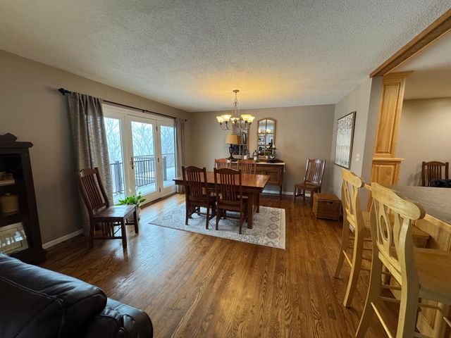 21824 Douglas Avenue, Albert Lea, MN 56007