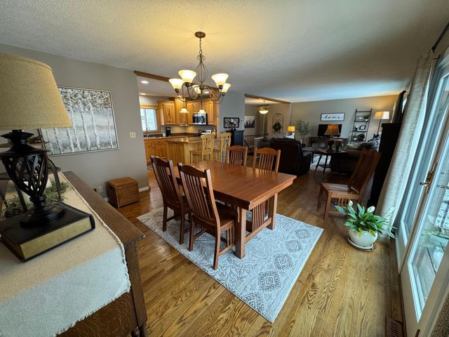 21824 Douglas Avenue, Albert Lea, MN 56007