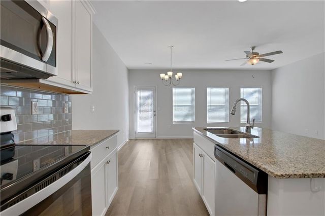 102 Jaxton Street, Hoschton, GA 30548