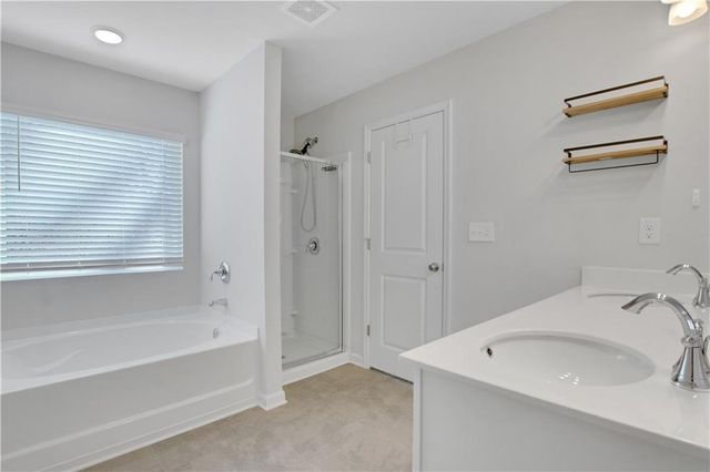 102 Jaxton Street, Hoschton, GA 30548