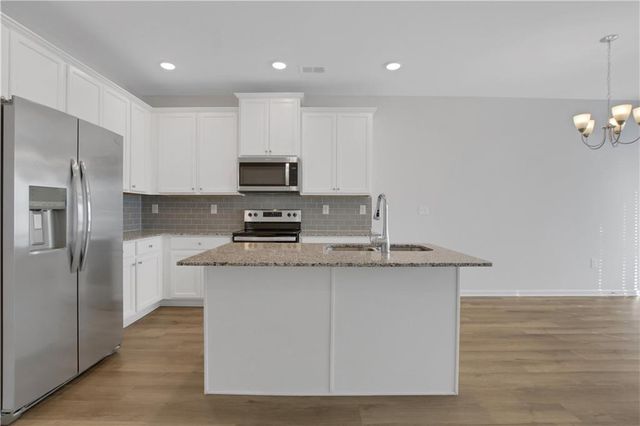 102 Jaxton Street, Hoschton, GA 30548