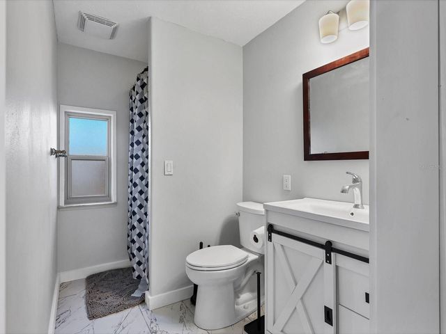 4212 3RD AVENUE NE, Bradenton, FL 34208