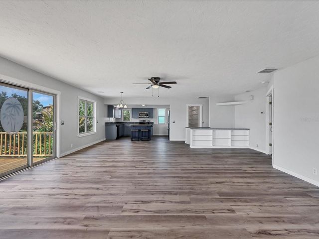4212 3RD AVENUE NE, Bradenton, FL 34208
