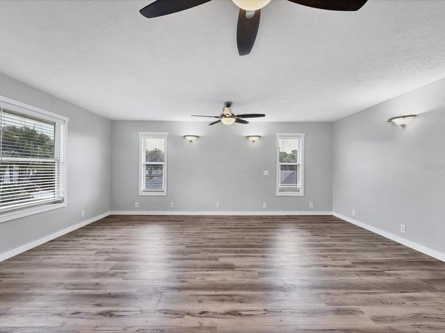 4212 3RD AVENUE NE, Bradenton, FL 34208