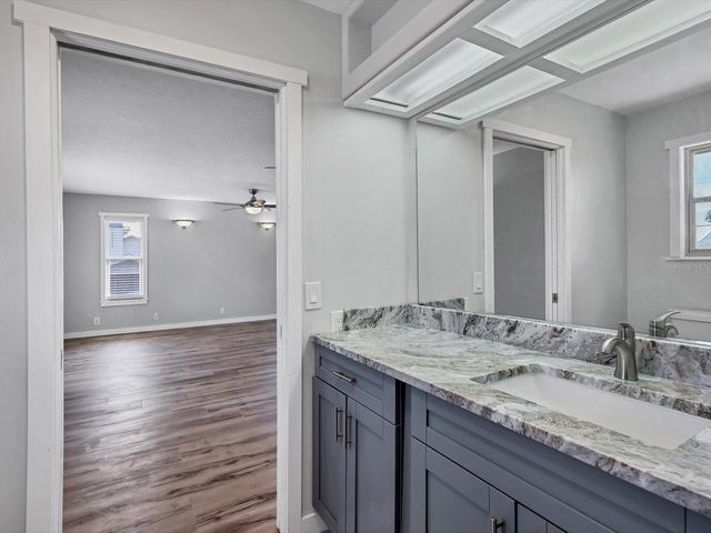 4212 3RD AVENUE NE, Bradenton, FL 34208