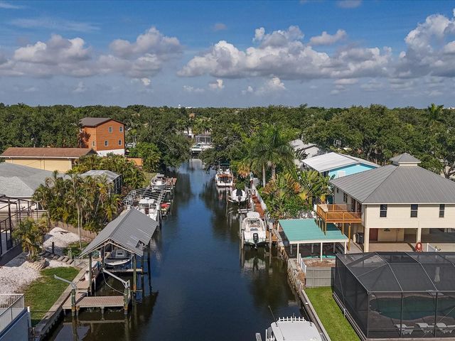 4212 3RD AVENUE NE, Bradenton, FL 34208