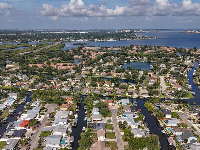 4212 3RD AVENUE NE, Bradenton, FL 34208
