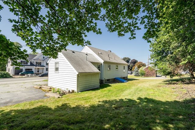 192 Lexington Street, Woburn, MA 01801