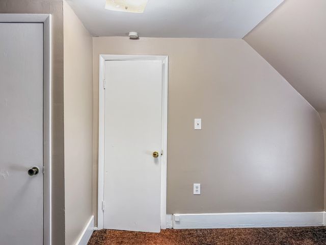 319 W Saginaw Street, St Louis, MI 48880