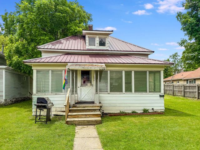 319 W Saginaw Street, St Louis, MI 48880