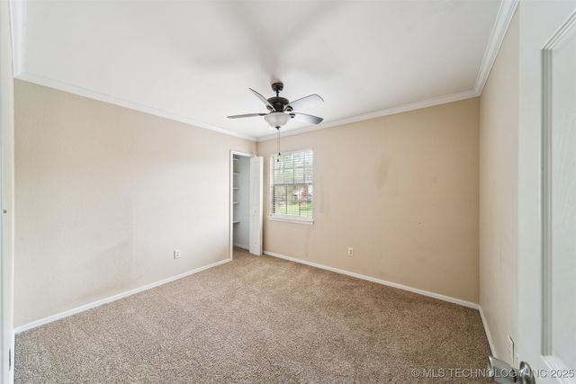 5613 S Juniper Avenue, Broken Arrow, OK 74011