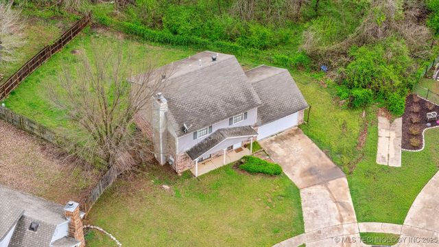 5613 S Juniper Avenue, Broken Arrow, OK 74011