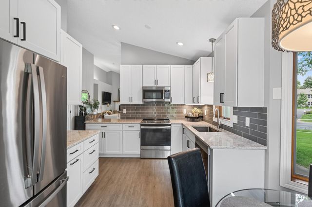 1001 E Travelers Trail, Burnsville, MN 55337