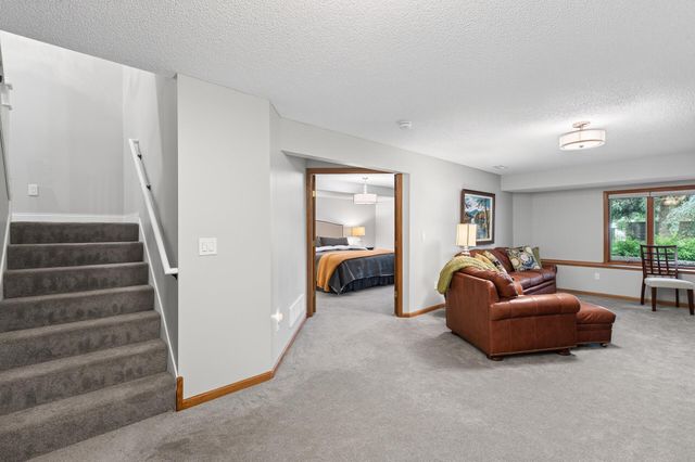 1001 E Travelers Trail, Burnsville, MN 55337