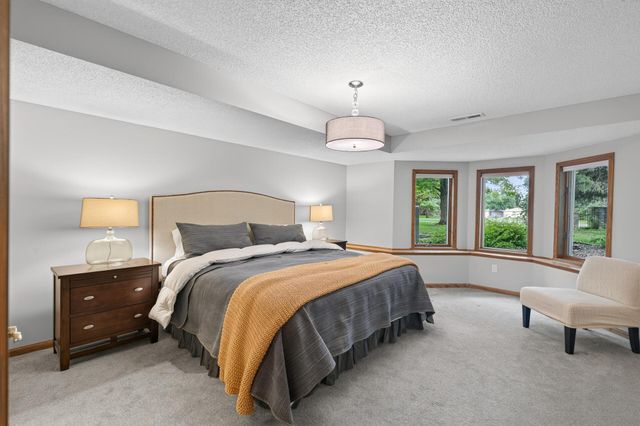 1001 E Travelers Trail, Burnsville, MN 55337