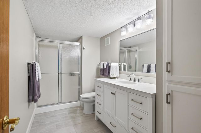 1001 E Travelers Trail, Burnsville, MN 55337