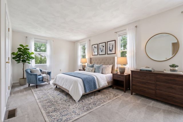 49 School St, Tewksbury, MA 01876