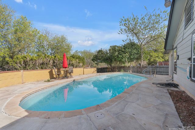 754 Cypresshill, San Antonio, TX 78245