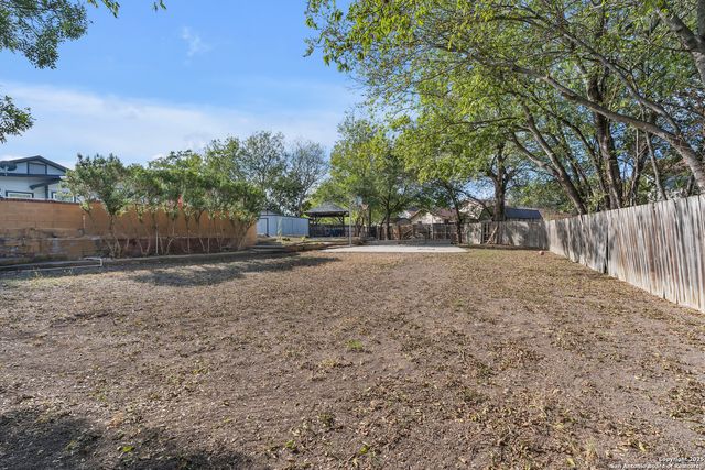 754 Cypresshill, San Antonio, TX 78245