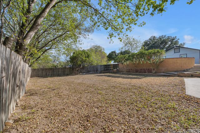 754 Cypresshill, San Antonio, TX 78245