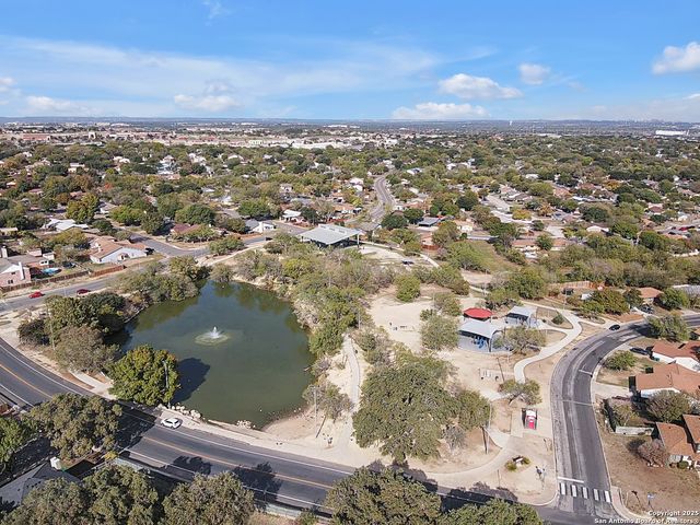 754 Cypresshill, San Antonio, TX 78245