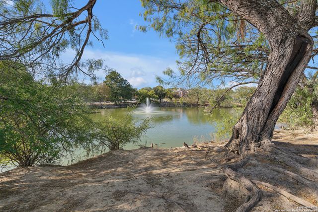 754 Cypresshill, San Antonio, TX 78245