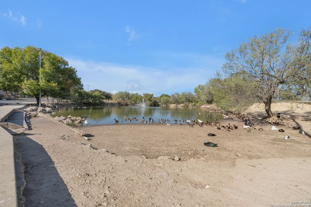 754 Cypresshill, San Antonio, TX 78245