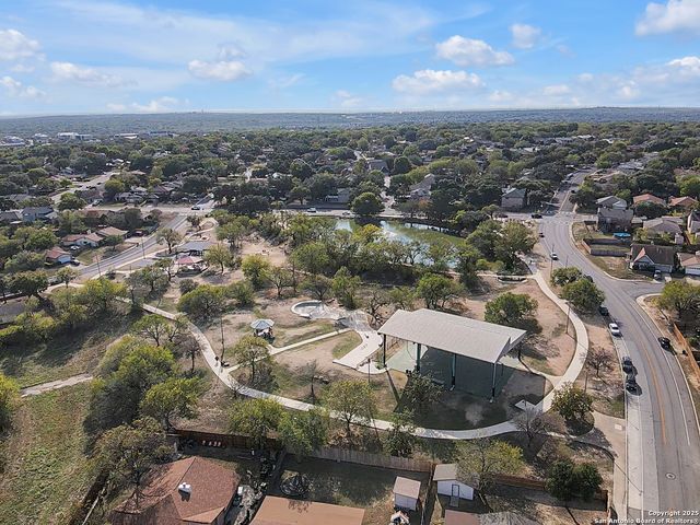 754 Cypresshill, San Antonio, TX 78245